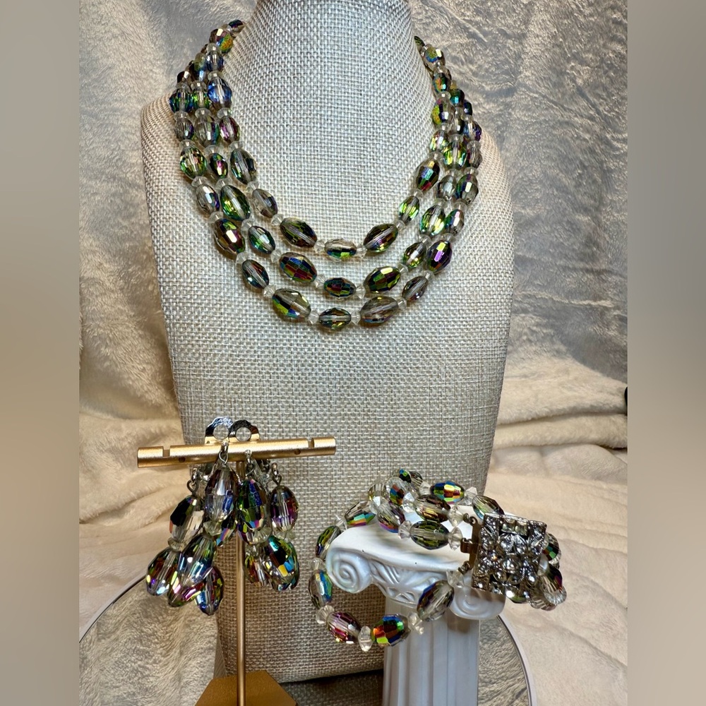Vintage Egg Shaped Aurora Borealis 3 Strand Beaded Necklace Earrings & Bracelet